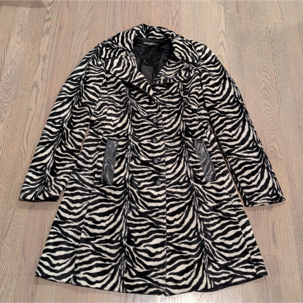 Betsey Johnson New York Zebra Print Long Coat Button Front Collared Size S